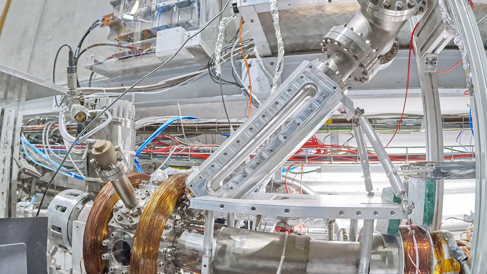 El CERN utiliza el enfriamiento por laser de positronio.