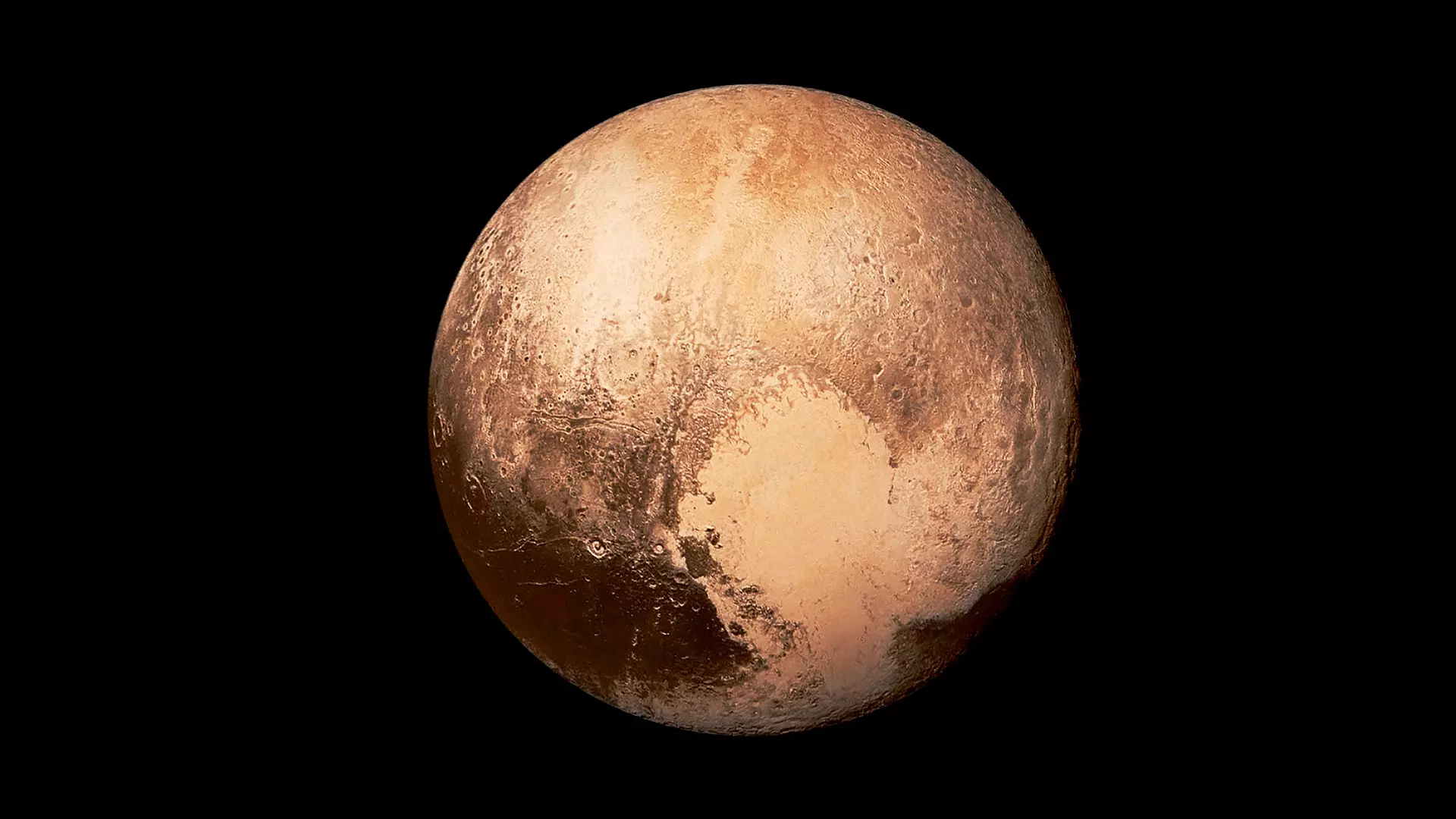 La imagen de Plutón con la mayor resolución conocida hasta el momento (14 de julio de 2015) tomada por la misión New Horizons de la NASA, situándose a una distancia de 12.500 km del planeta enano, un acontecimiento calificado como "histórico" por los responsables de la misión. En esta imagen se puede observar la enorme forma del corazón en su superficie.